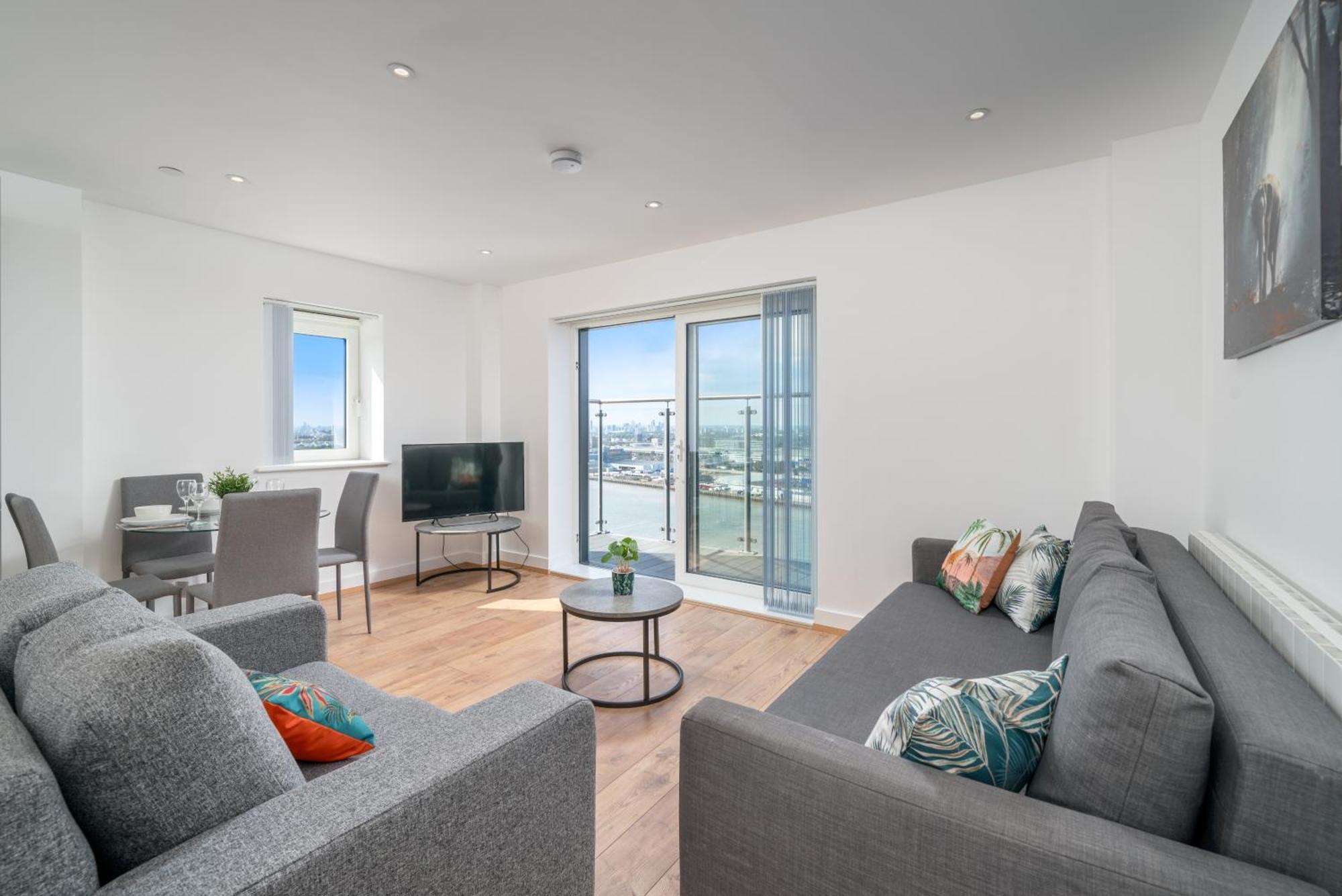 Skyvillion: Riverside Apartments with City Views London Exterior photo