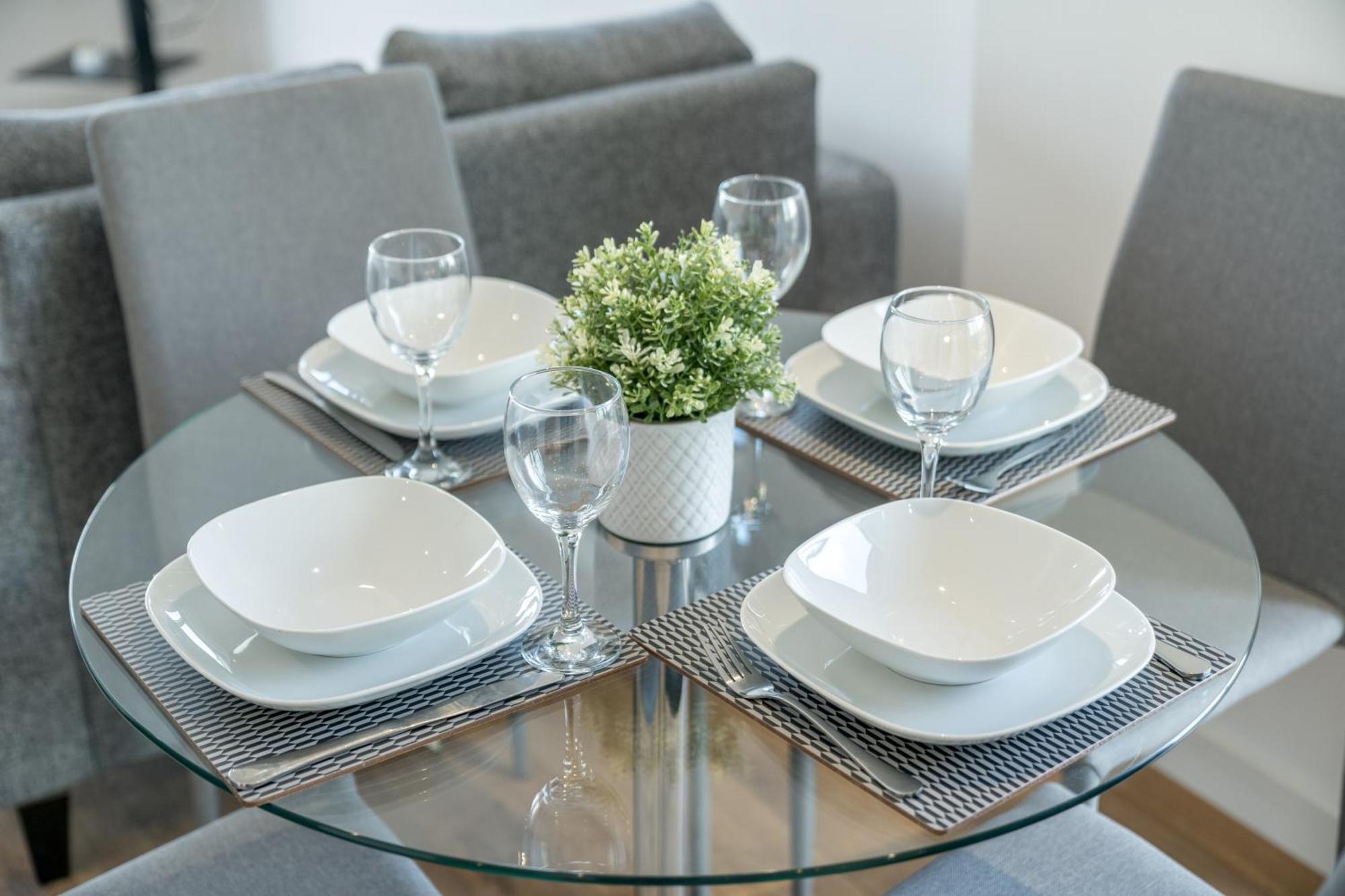 Skyvillion: Riverside Apartments with City Views London Exterior photo